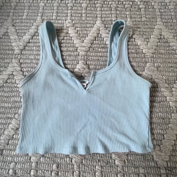 Garage cropped tank top - Picture 1 of 3